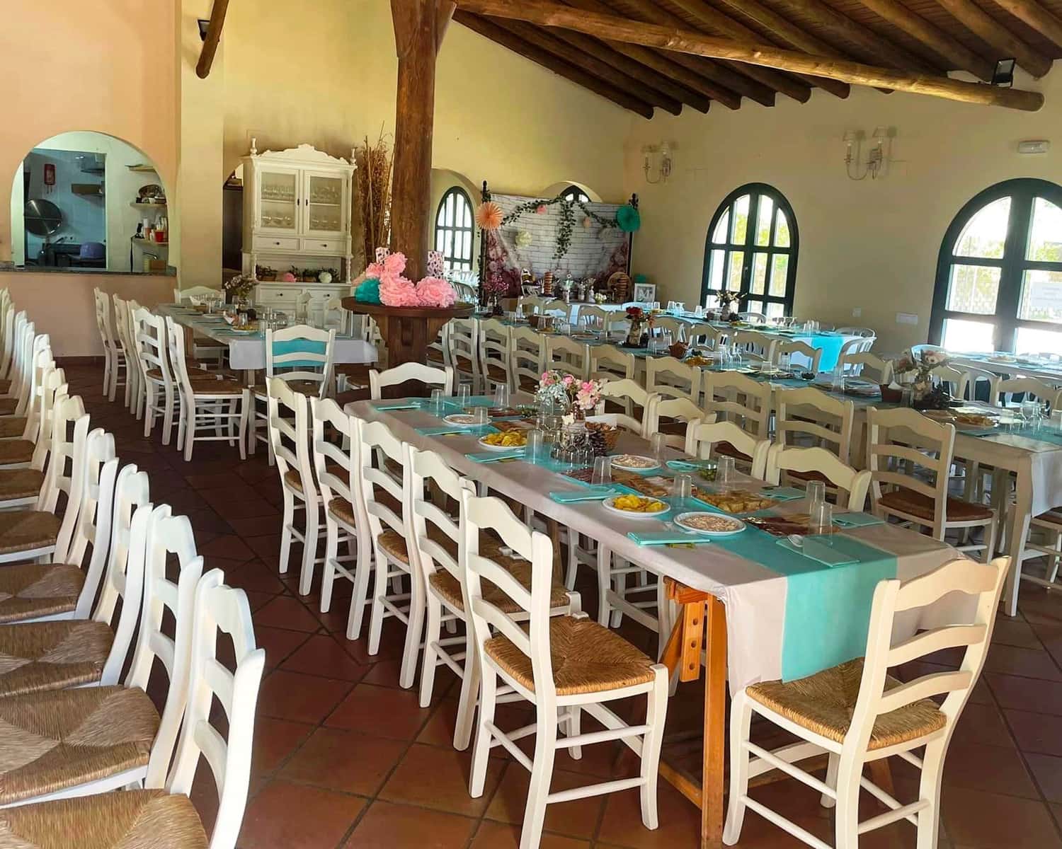 25 soveværelse Hotel til salg i Aracena med swimmingpool - € 3.500.000 (Ref: 8900870)