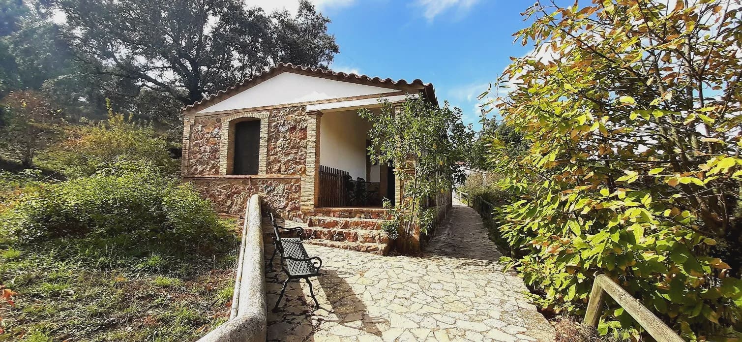 25 quarto Hotel para venda em Aracena com piscina - 3 500 000 € (Ref: 8900870)