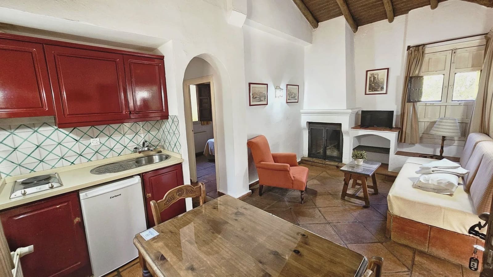 25 quarto Hotel para venda em Aracena com piscina - 3 500 000 € (Ref: 8900870)