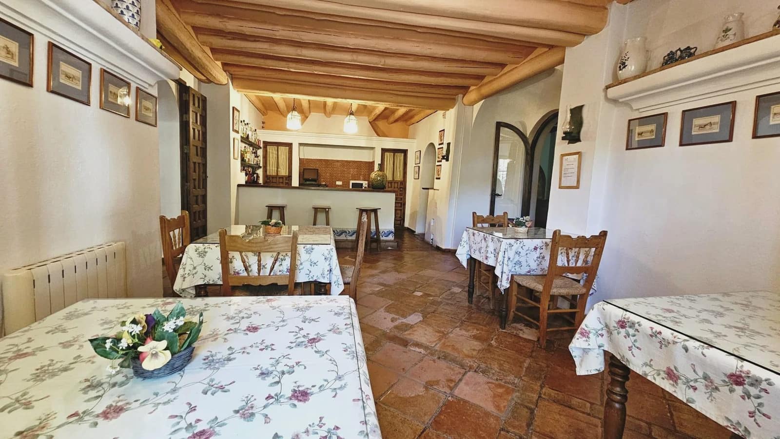 25 quarto Hotel para venda em Aracena com piscina - 3 500 000 € (Ref: 8900870)