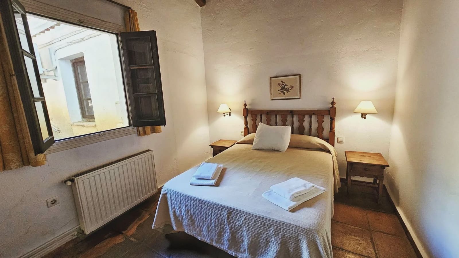 25 quarto Hotel para venda em Aracena com piscina - 3 500 000 € (Ref: 8900870)