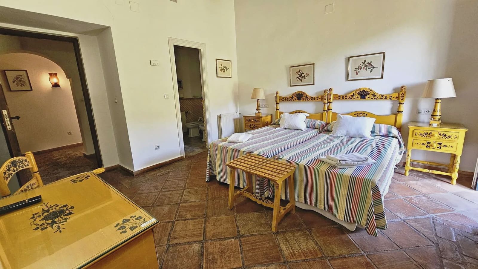 25 quarto Hotel para venda em Aracena com piscina - 3 500 000 € (Ref: 8900870)