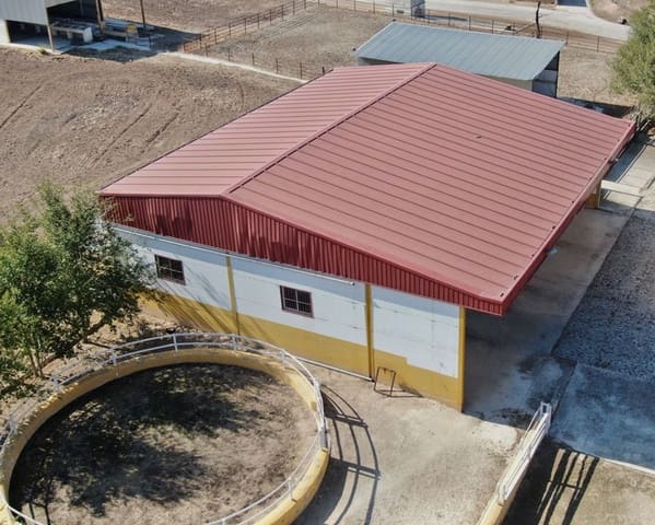 5 bedroom Finca/Country House for sale in La Puebla de Cazalla with pool - € 900,000 (Ref: 8917440)