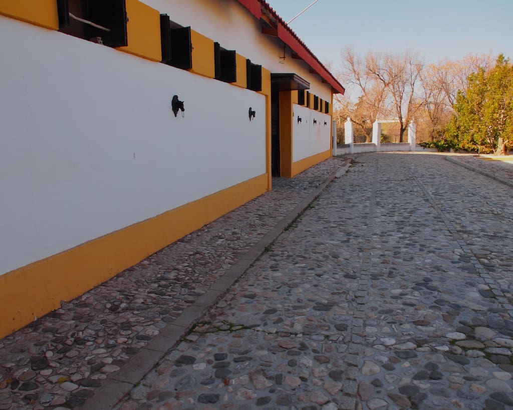 5 soveværelse Finca/Landehus til salg i La Puebla de Cazalla med swimmingpool - € 900.000 (Ref: 8917440)