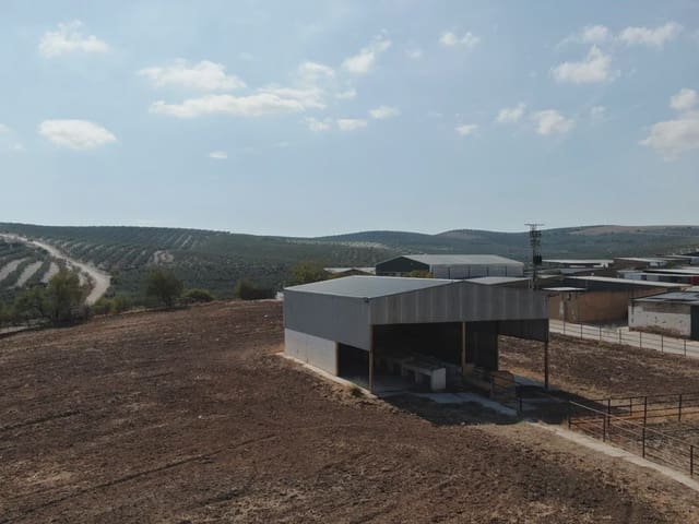 5 soverom Finca/Herregård til salgs i La Puebla de Cazalla med svømmebasseng garasje - € 750 000 (Ref: 8917440)