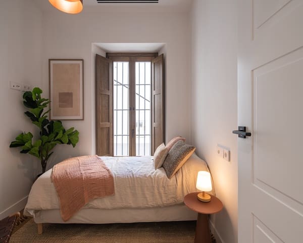 2 bedroom Apartment for sale in Granada city - € 265,000 (Ref: 9203318)