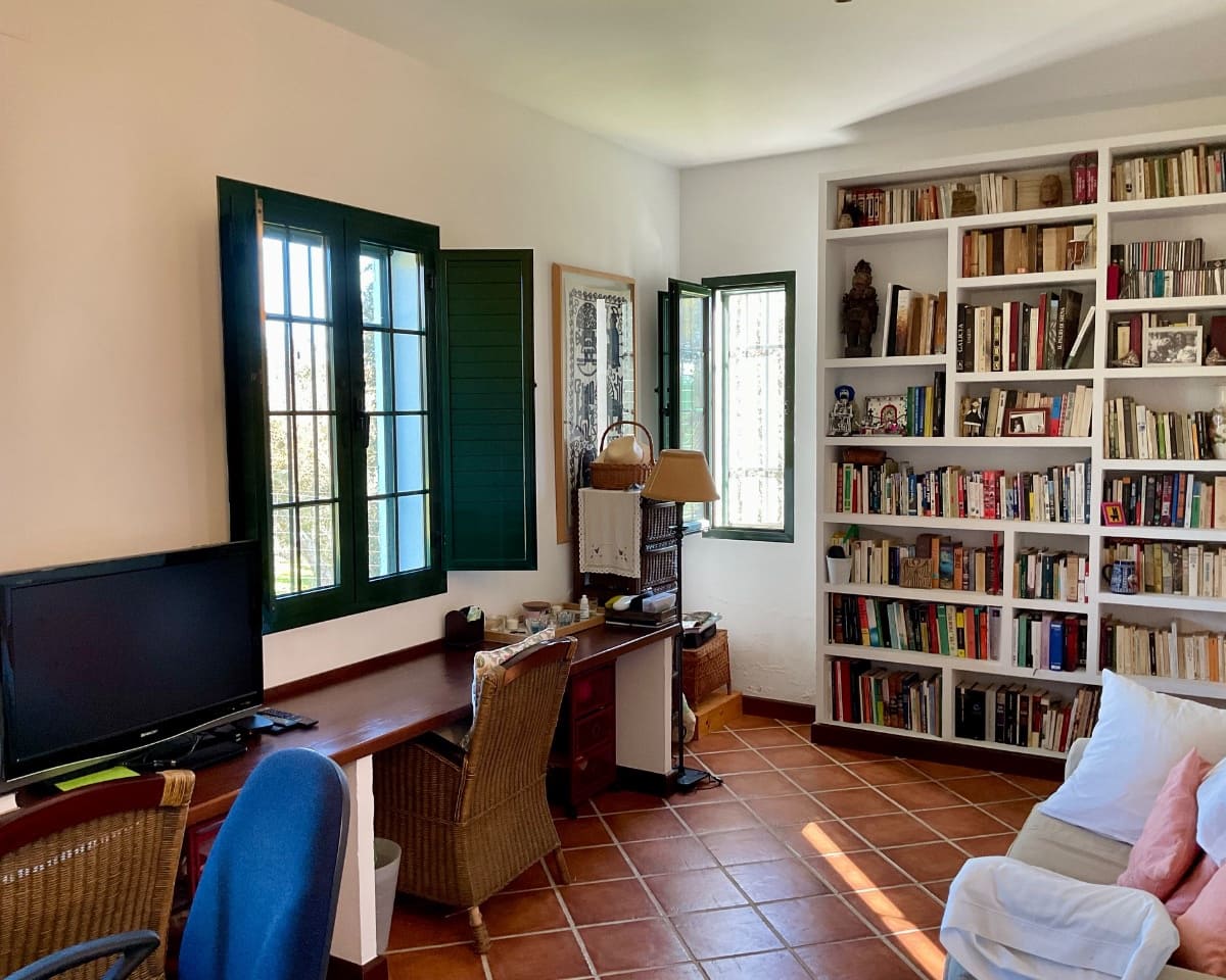 5 soveværelse Finca/Landehus til salg i Cazalla de la Sierra med swimmingpool garage - € 550.000 (Ref: 9248917)