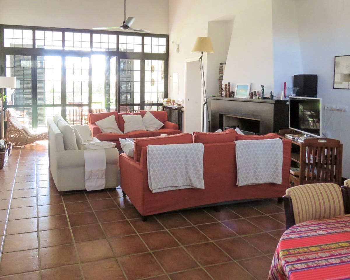 5 soveværelse Finca/Landehus til salg i Cazalla de la Sierra med swimmingpool garage - € 550.000 (Ref: 9248917)