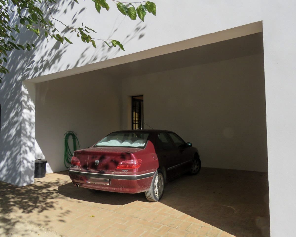 5 soveværelse Finca/Landehus til salg i Cazalla de la Sierra med swimmingpool garage - € 550.000 (Ref: 9248917)