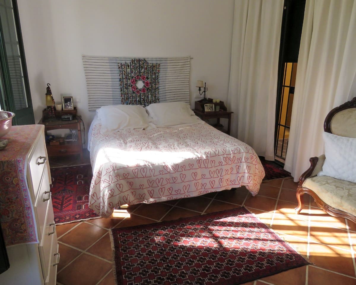 5 soveværelse Finca/Landehus til salg i Cazalla de la Sierra med swimmingpool garage - € 550.000 (Ref: 9248917)