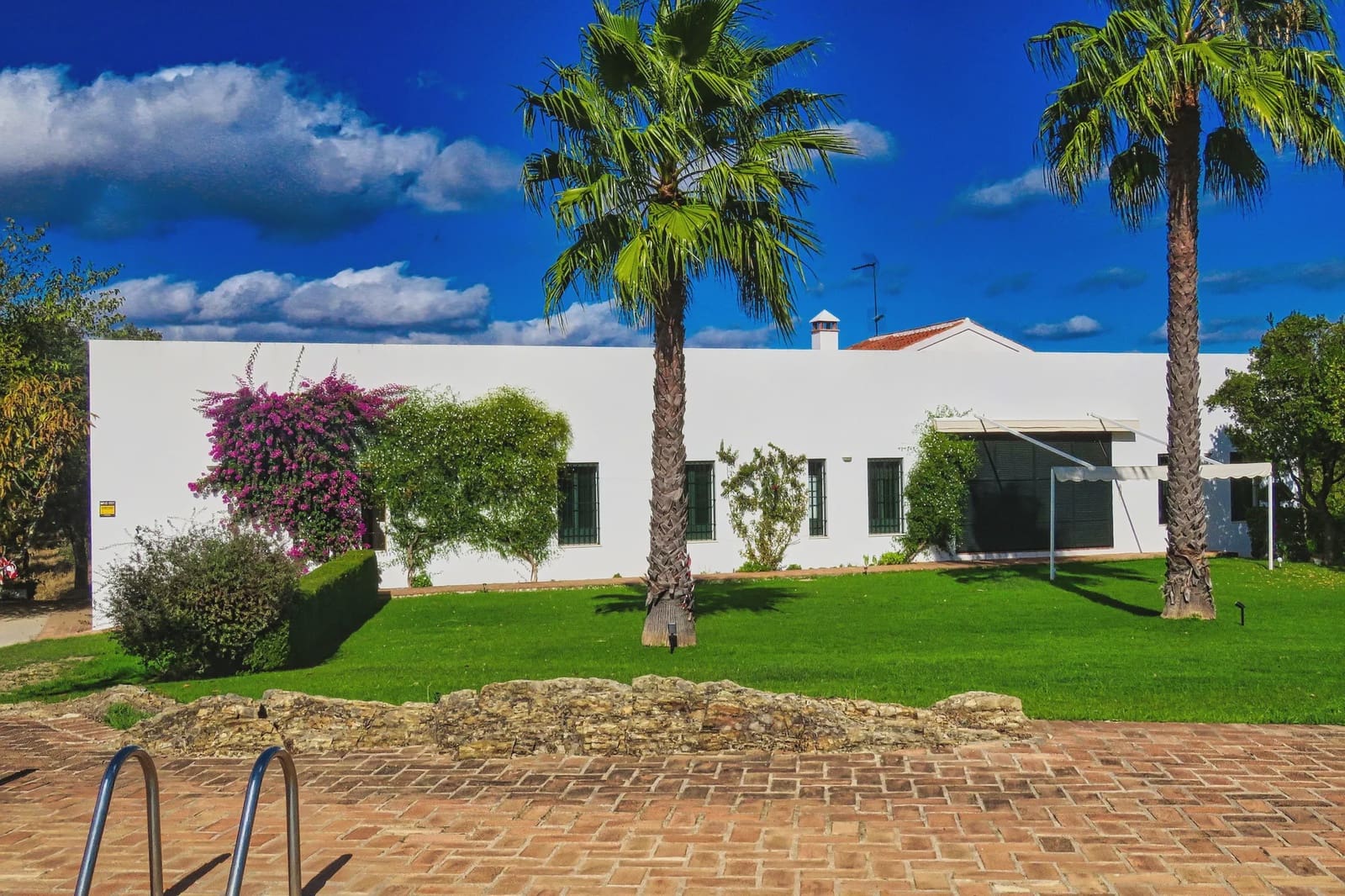 5 soveværelse Finca/Landehus til salg i Cazalla de la Sierra med swimmingpool garage - € 550.000 (Ref: 9248917)