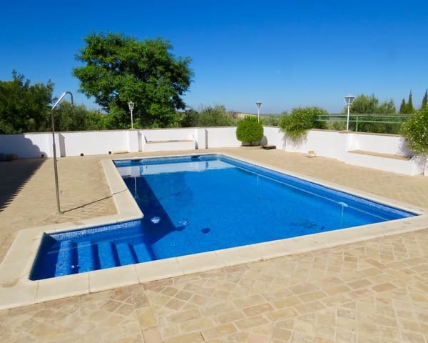 7 soveværelse Finca/Landehus til salg i Osuna med swimmingpool - € 750.000 (Ref: 9268987)