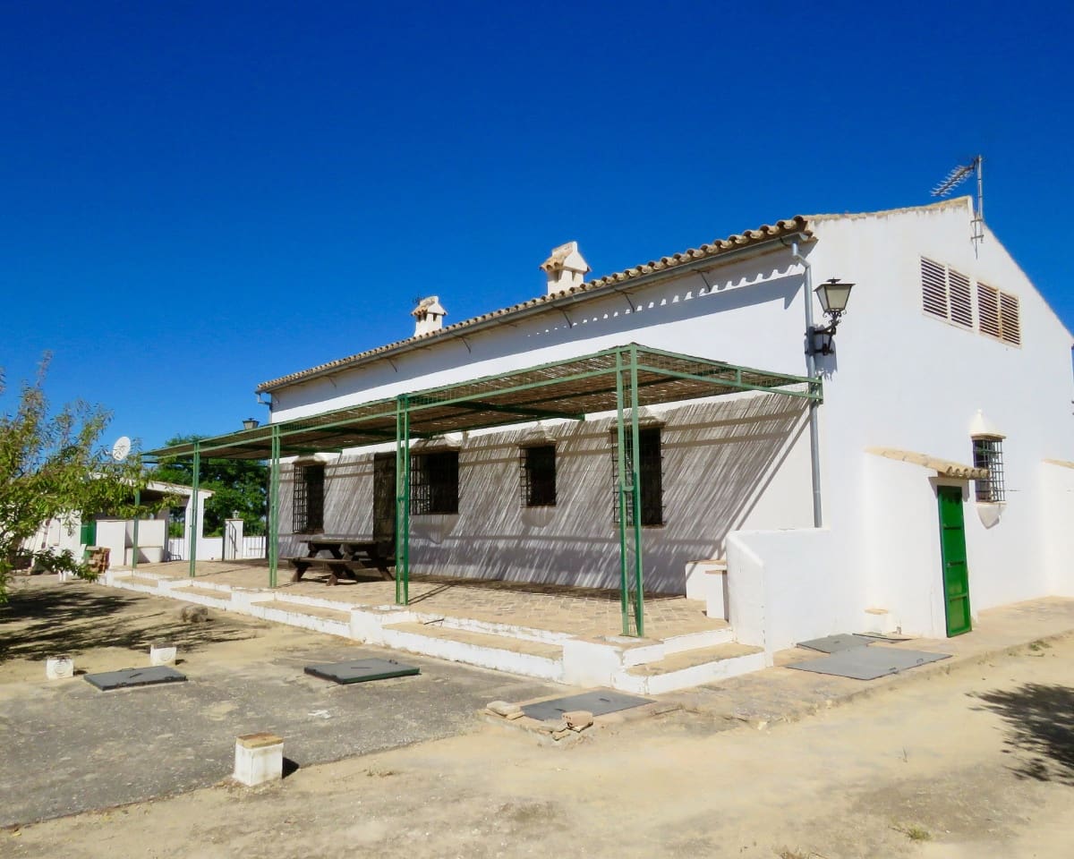 7 soverom Finca/Herregård til salgs i Osuna med svømmebasseng - € 750 000 (Ref: 9268987)