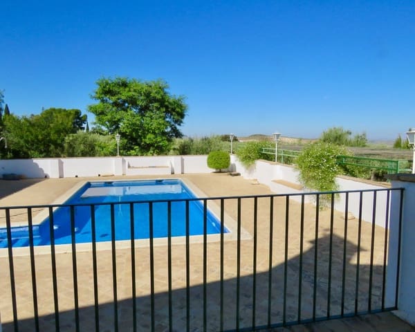 7 soveværelse Finca/Landehus til salg i Osuna med swimmingpool - € 750.000 (Ref: 9268987)