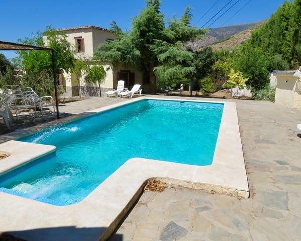 4 soveværelse Finca/Landehus til salg i Carataunas med swimmingpool garage - € 230.000 (Ref: 9270542)