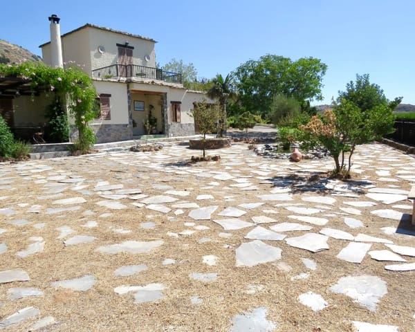 4 soveværelse Finca/Landehus til salg i Carataunas med swimmingpool garage - € 230.000 (Ref: 9270542)