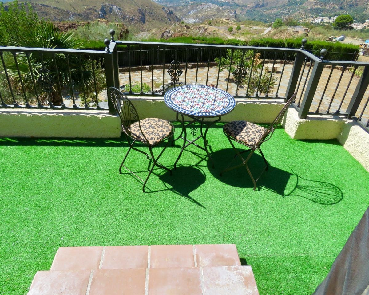 4 soveværelse Finca/Landehus til salg i Carataunas med swimmingpool garage - € 230.000 (Ref: 9270542)