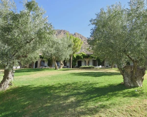 15 quarto Hotel para venda em Lecrín com piscina garagem - 1 650 000 € (Ref: 9275298)