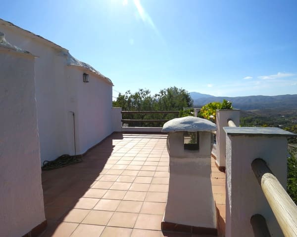 3 makuuhuone Omakotitalo myytävänä paikassa Narila, Cádiar - 150 000 € (Ref: 9347982)