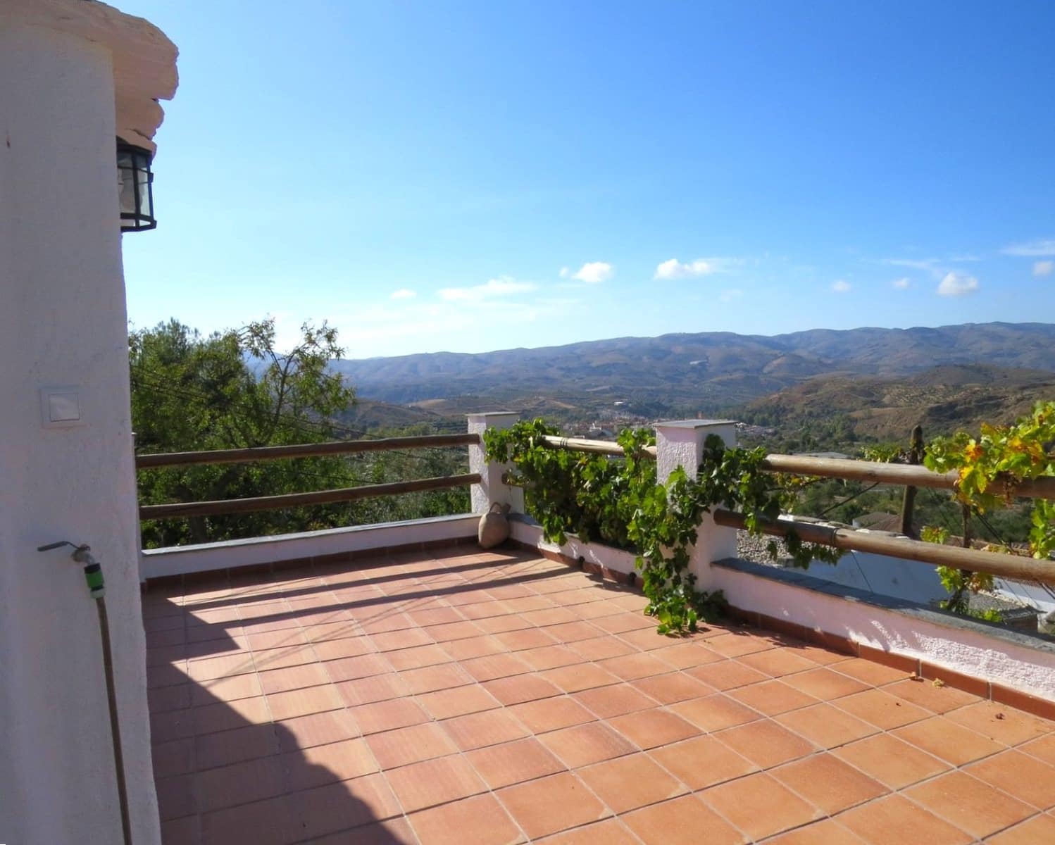 3 makuuhuone Omakotitalo myytävänä paikassa Narila - 150 000 € (Ref: 9347982)