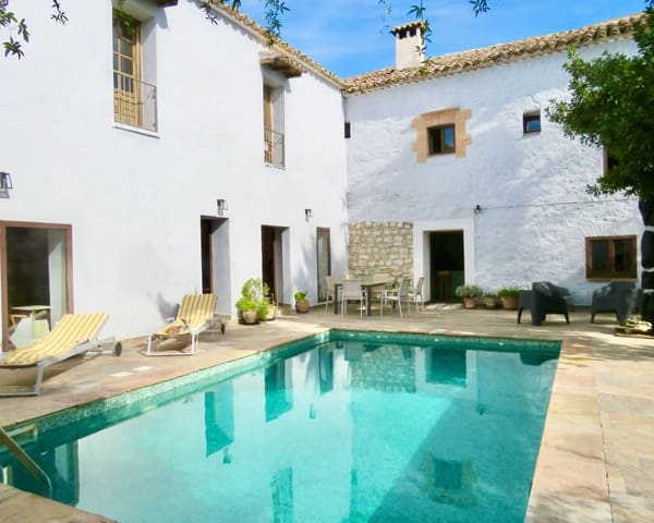 20 sovrum Finca/Hus på landet till salu i Ubeda med pool - 849 000 € (Ref: 9395498)