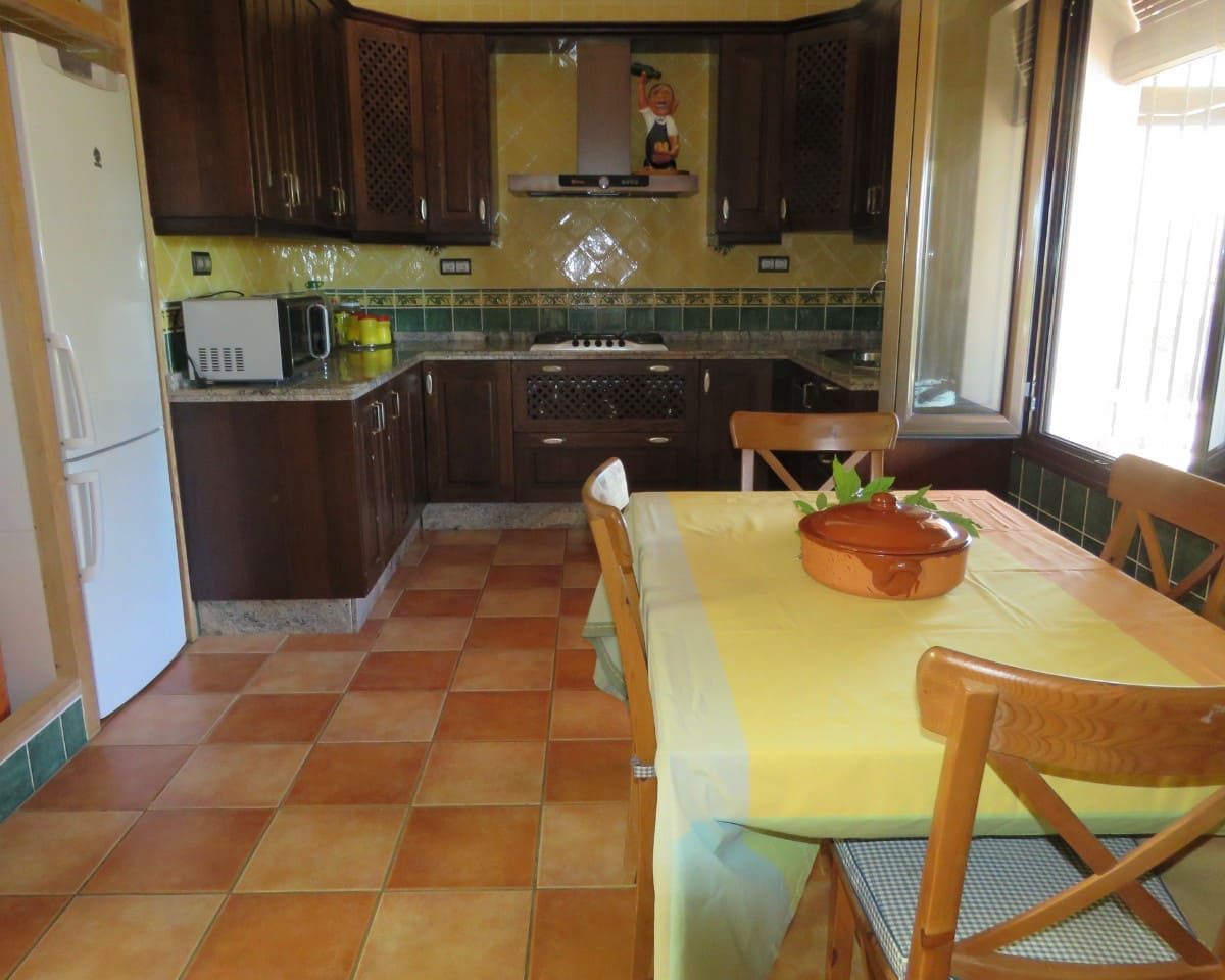 3 bedroom Finca/Country House for sale in Las Navas de la Concepcion with garage - € 270,000 (Ref: 9397984)