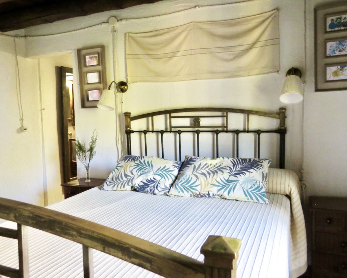 5 bedroom Finca/Country House for sale in Algarinejo - € 750,000 (Ref: 9412938)