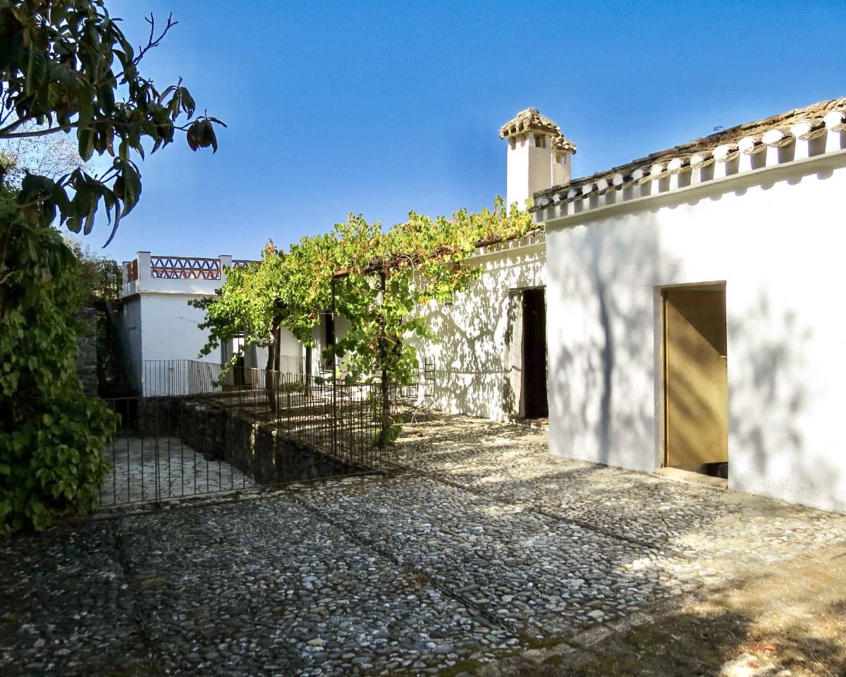 5 bedroom Finca/Country House for sale in Algarinejo - € 750,000 (Ref: 9412938)