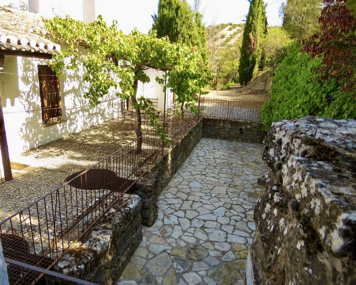 5 bedroom Finca/Country House for sale in Algarinejo - € 750,000 (Ref: 9412938)