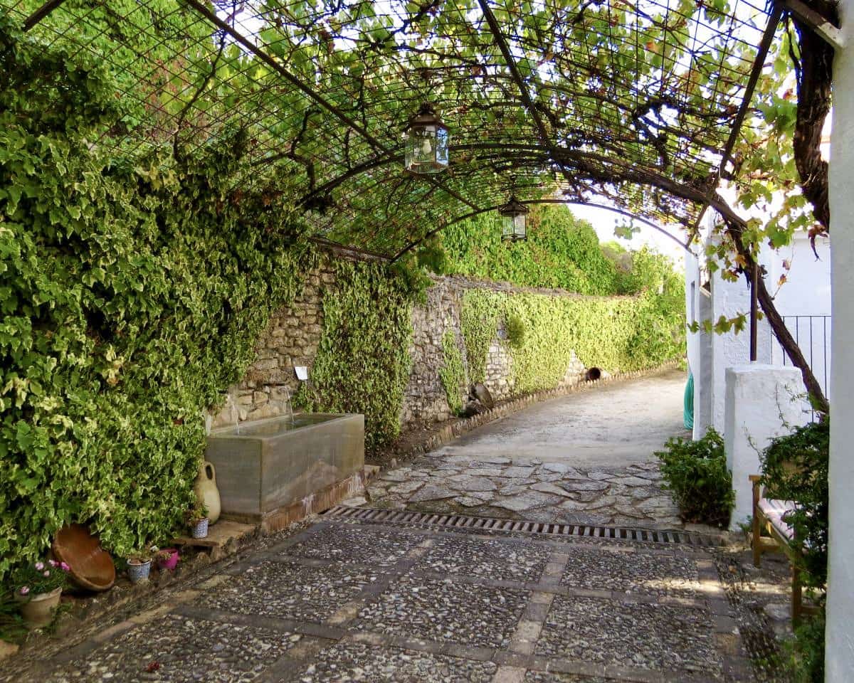 5 bedroom Finca/Country House for sale in Algarinejo - € 750,000 (Ref: 9412938)