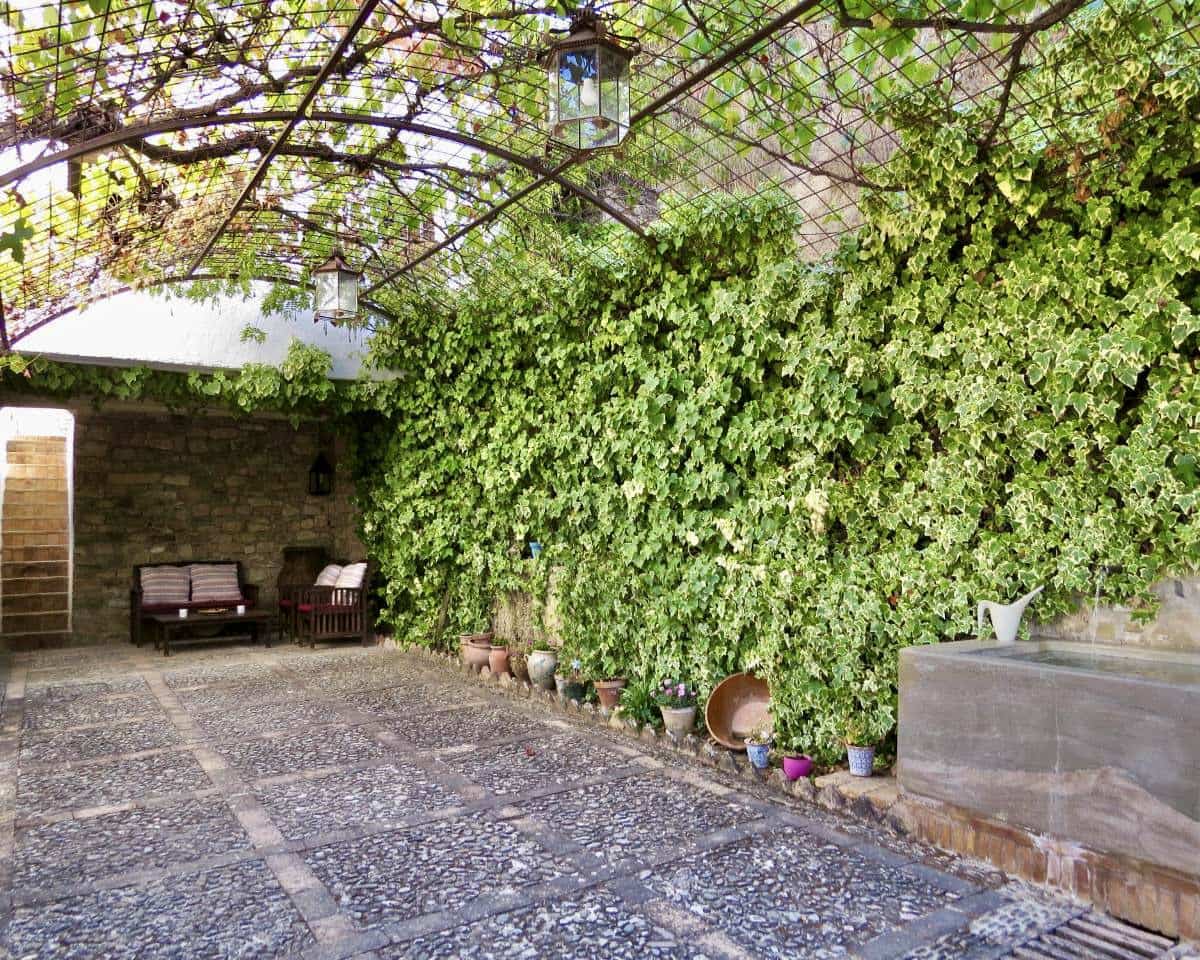 5 bedroom Finca/Country House for sale in Algarinejo - € 750,000 (Ref: 9412938)