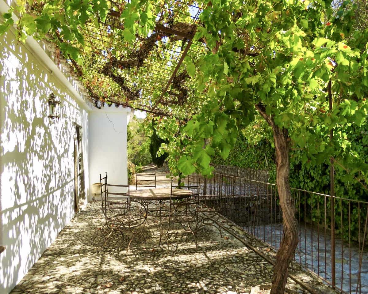 5 bedroom Finca/Country House for sale in Algarinejo - € 750,000 (Ref: 9412938)