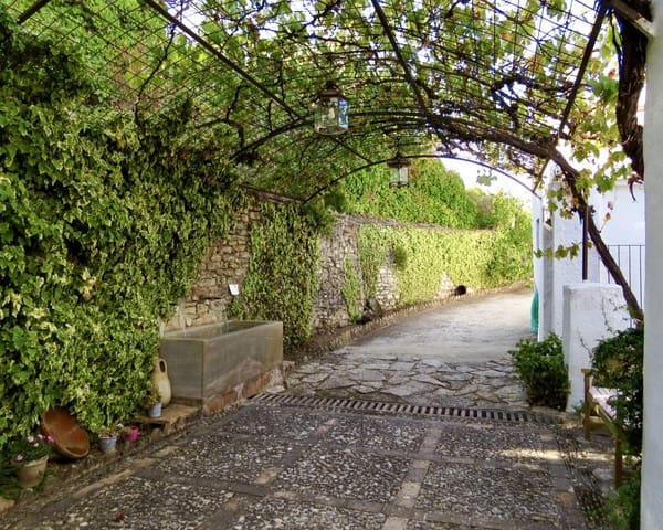 5 sypialnia Finka/Dom wiejski na sprzedaż w Algarinejo - 750 000 € (Ref: 9412938)