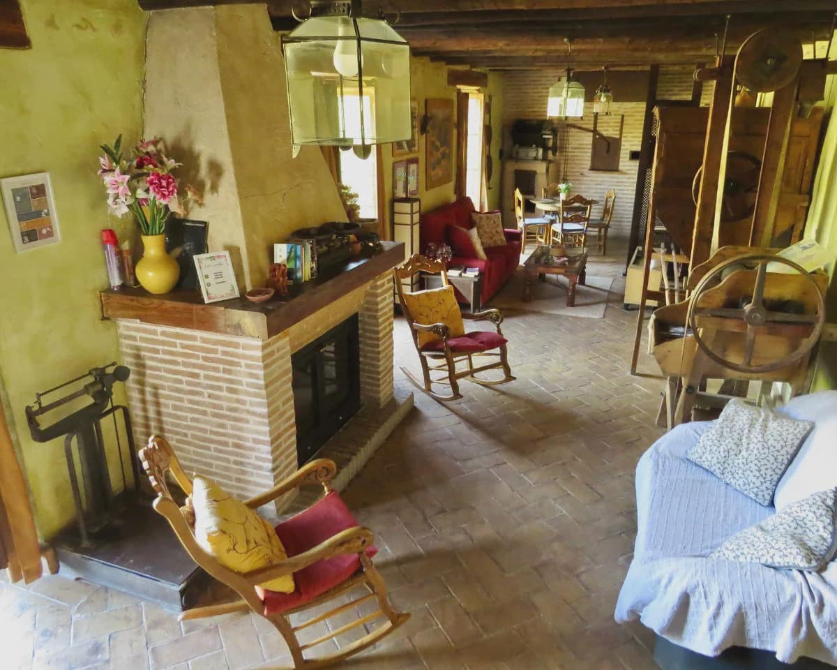 5 bedroom Finca/Country House for sale in Algarinejo with pool - € 750,000 (Ref: 9412938)