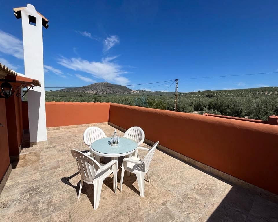 10 slaapkamer Finca/Landhuis te koop in Lucena met zwembad - € 1.200.000 (Ref: 9428141)