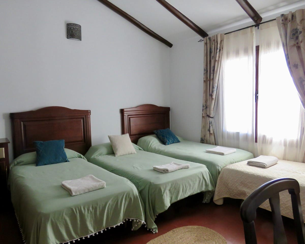 10 slaapkamer Finca/Landhuis te koop in Lucena met zwembad - € 1.200.000 (Ref: 9428141)