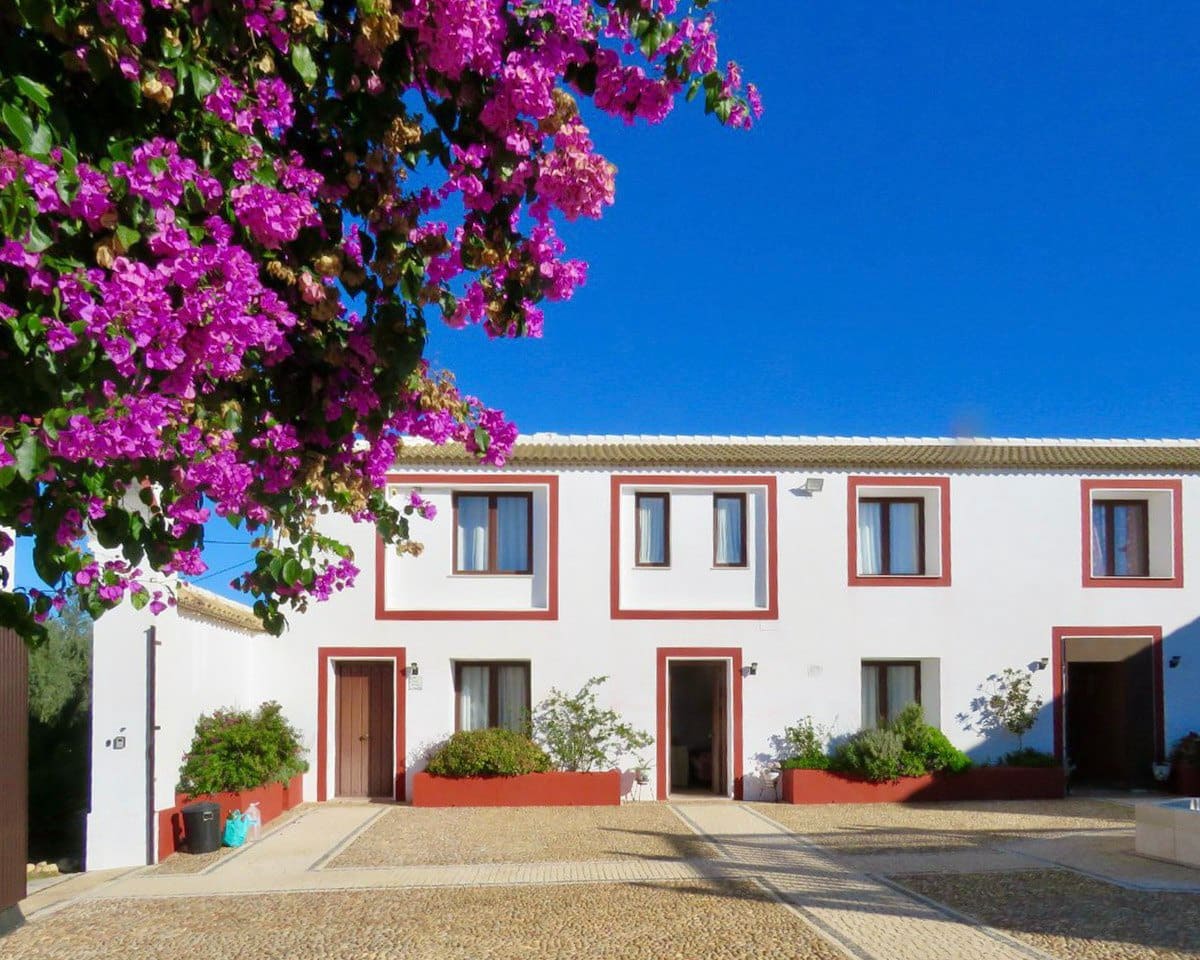 10 slaapkamer Finca/Landhuis te koop in Lucena met zwembad - € 1.200.000 (Ref: 9428141)