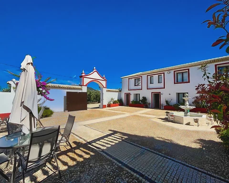 10 camera da letto Finca/Casa di Campagna in vendita in Lucena con piscina - 1.200.000 € (Rif: 9428141)