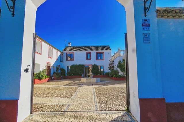 10 quarto Hotel para venda em Lucena com piscina - 1 200 000 € (Ref: 9428141)