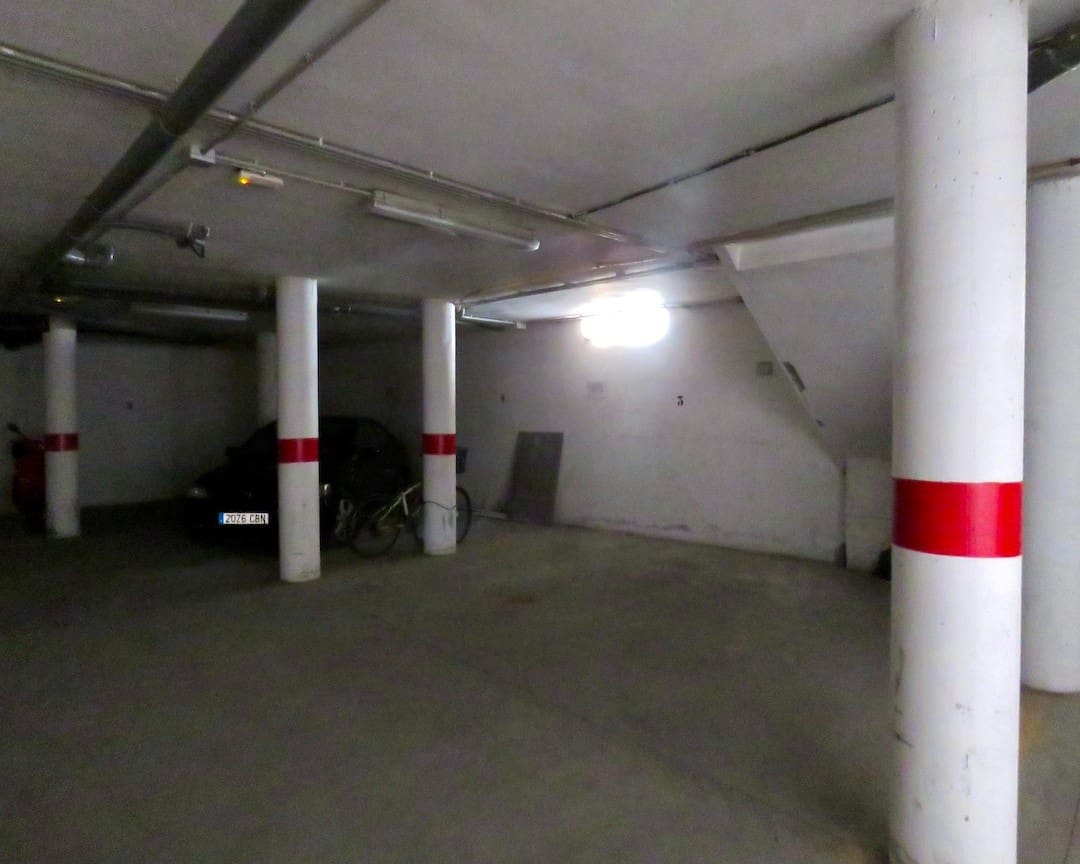 2 soveværelse Lejlighed til salg i Granada by med garage - € 250.000 (Ref: 9428142)