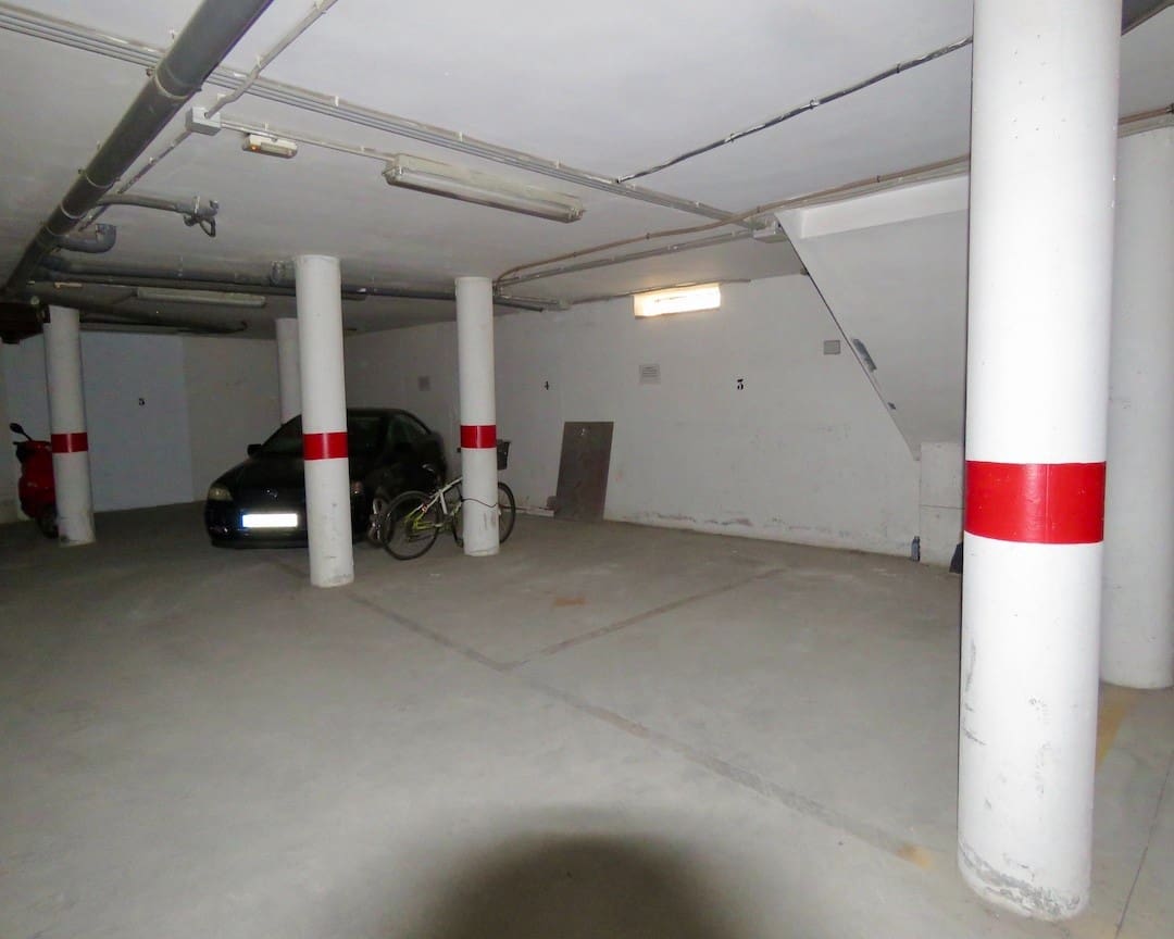 2 soveværelse Lejlighed til salg i Granada by med garage - € 250.000 (Ref: 9428142)