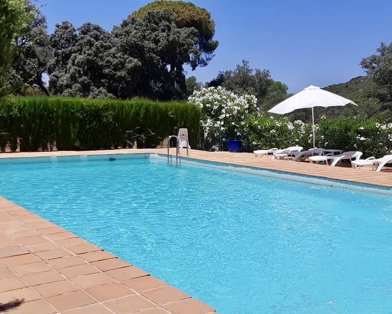 Finca/Casa Rural de 7 habitaciones en El Castillo de las Guardas en venta con piscina - 595.000 € (Ref: 9473297)