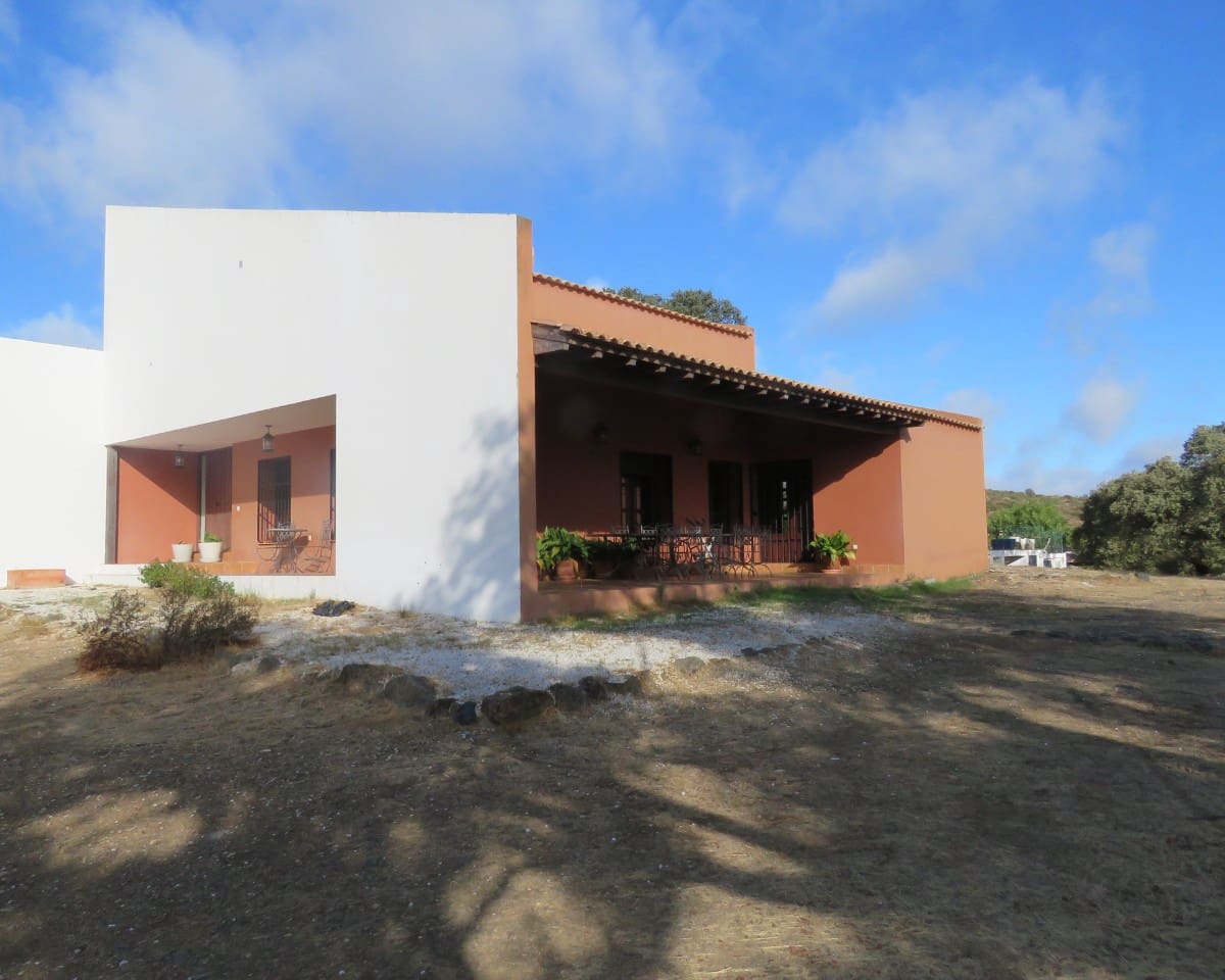 Finca/Casa Rural de 7 habitaciones en El Castillo de las Guardas en venta con piscina - 595.000 € (Ref: 9473297)