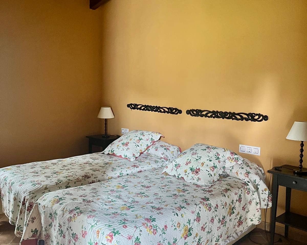 Finca/Casa Rural de 7 habitaciones en El Castillo de las Guardas en venta con piscina - 595.000 € (Ref: 9473297)