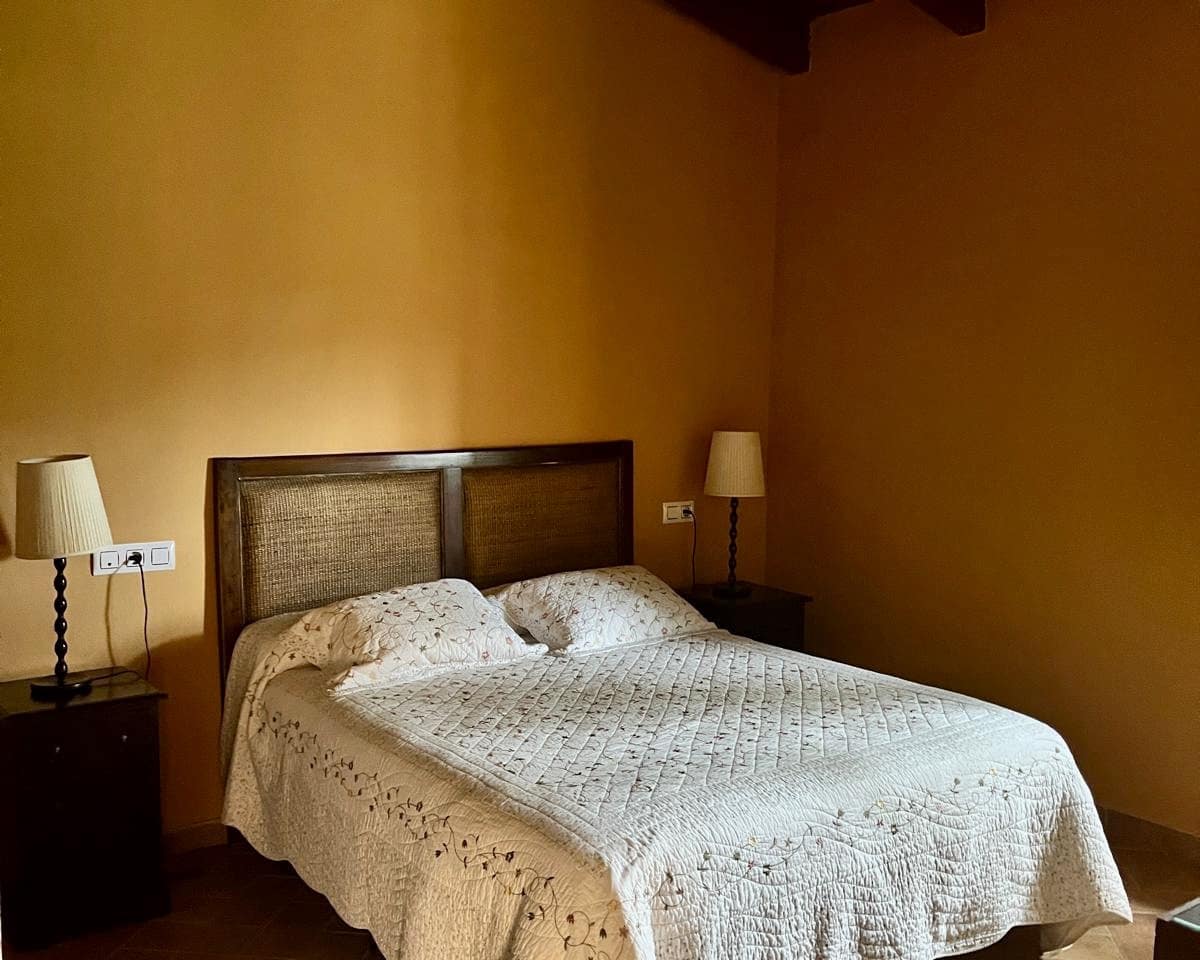 Finca/Casa Rural de 7 habitaciones en El Castillo de las Guardas en venta con piscina - 595.000 € (Ref: 9473297)