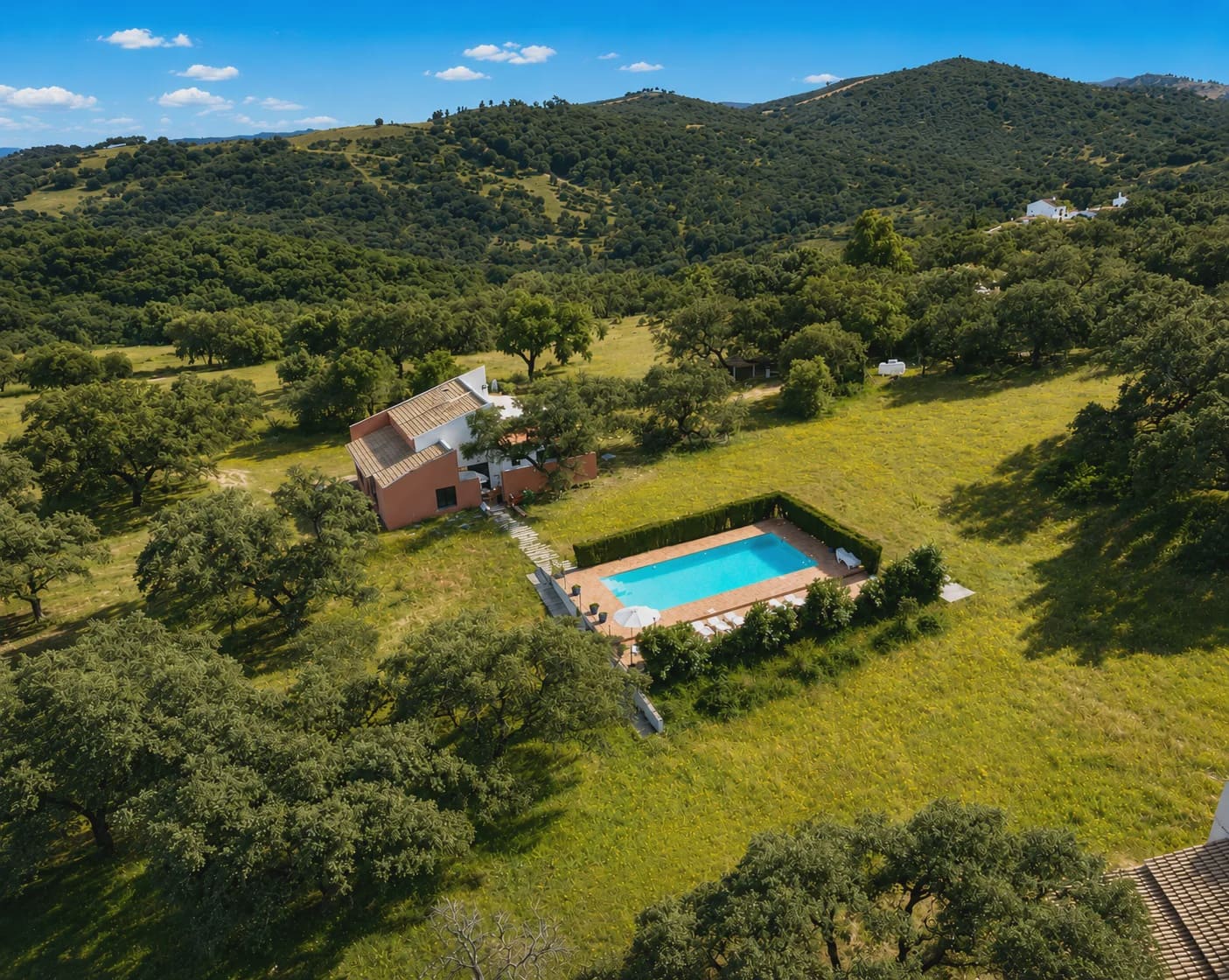 7 sypialnia Finka/Dom wiejski na sprzedaż w El Castillo de las Guardas z basenem - 595 000 € (Ref: 9473297)