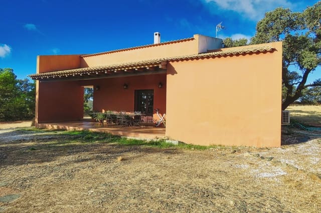7 makuuhuone Maalaistalo myytävänä paikassa El Castillo de las Guardas mukana uima-altaan - 595 000 € (Ref: 9473297)