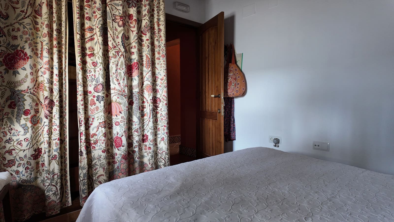 7 sypialnia Finka/Dom wiejski na sprzedaż w El Castillo de las Guardas z basenem - 595 000 € (Ref: 9473297)