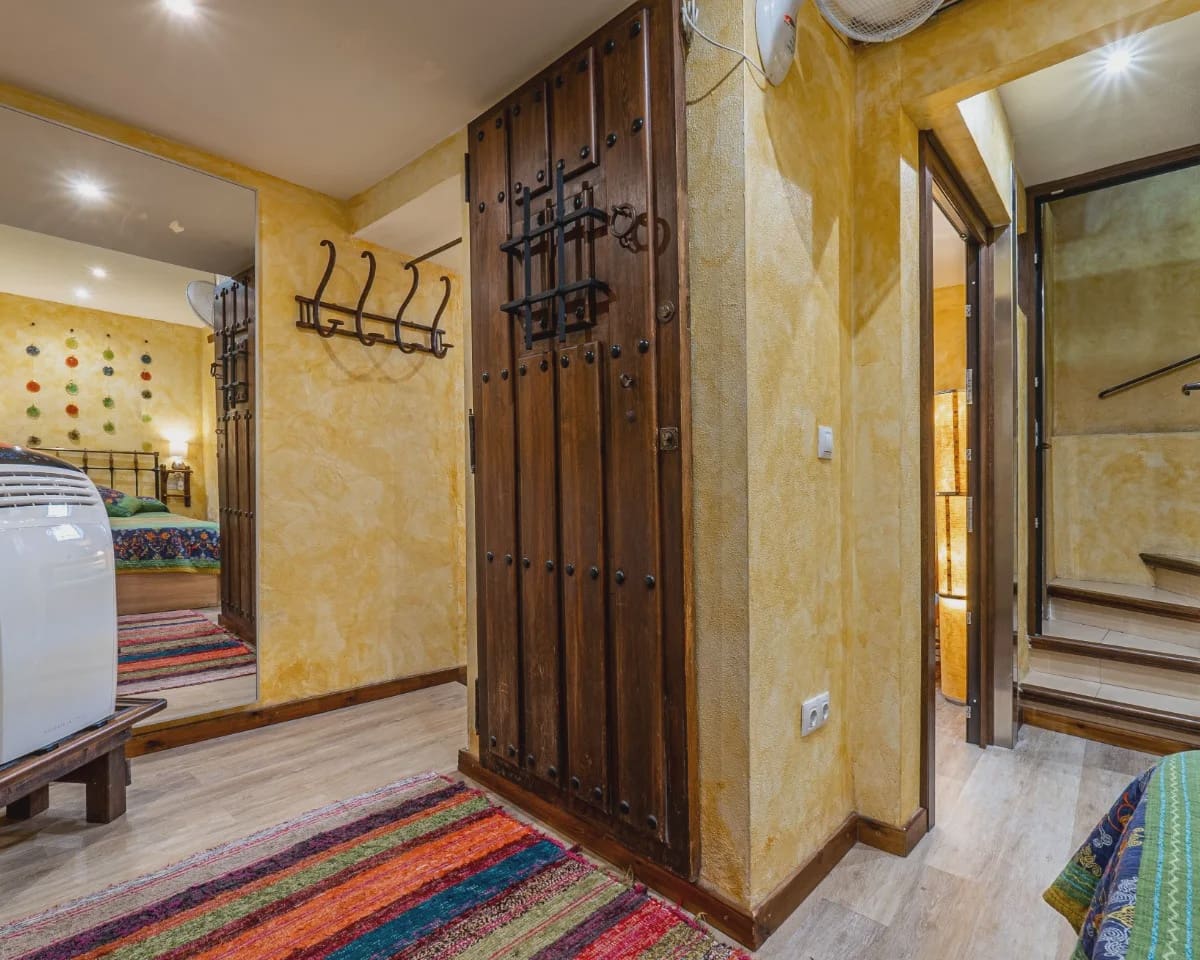 Casa de 3 habitaciones en Granada ciudad en venta - 670.000 € (Ref: 9534737)