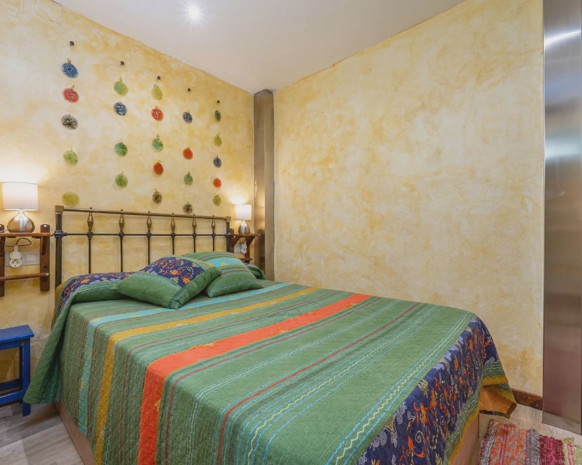 Casa de 3 habitaciones en Granada ciudad en venta - 670.000 € (Ref: 9534737)